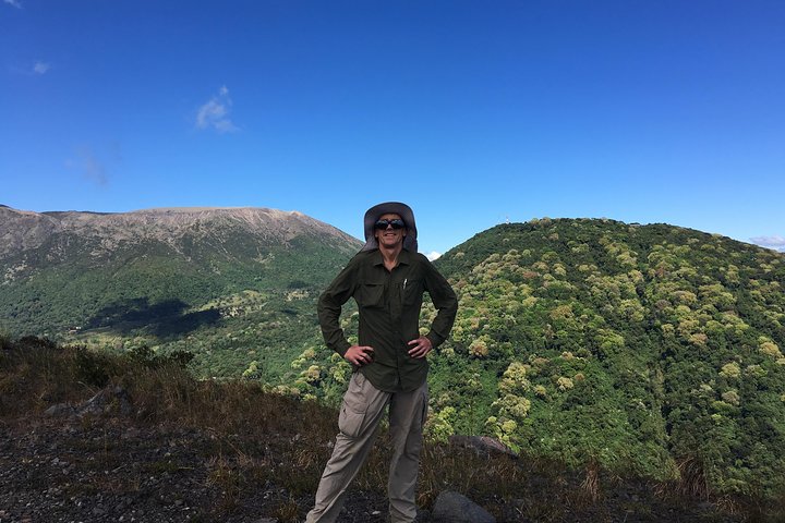 Private hike to active Izalco and Cerro Verde volcanoes. 2 volcanoes in one day!