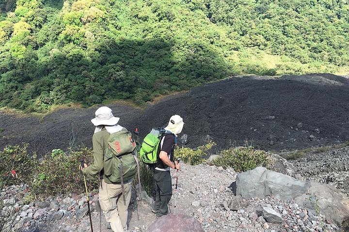 Private hike to active Izalco and Cerro Verde volcanoes. 2 volcanoes in one day!