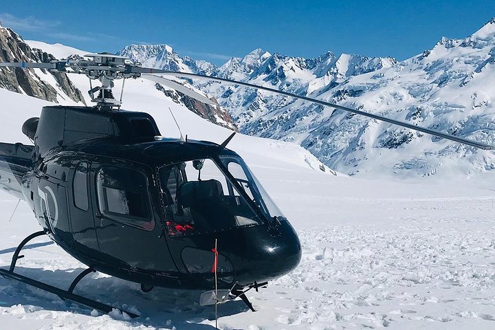 Mt Cook Small Group Scenic Day Tour from Queenstown