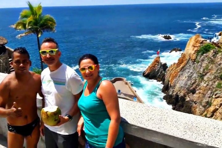4 or 6Hr Discover Acapulco With a Fun Guide, Diver Show,Mex Lunch