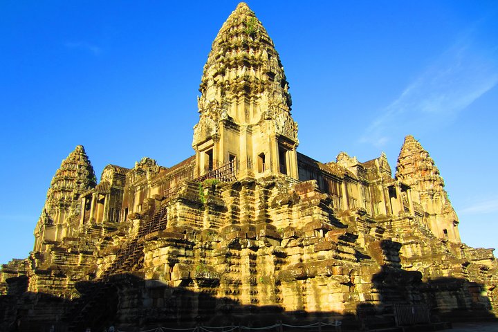 Angkor Wat Private Day Tour from Siem Reap