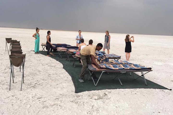 Makgadikgadi Pans Overnight:sleep under the stars| from kasane