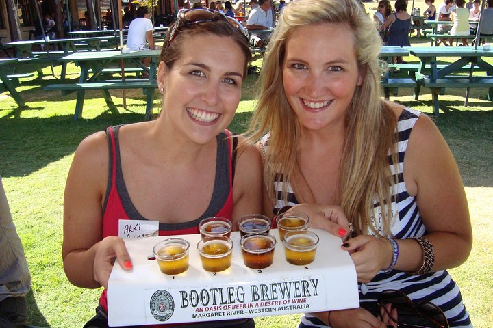 Margaret River Winery, Brewery Tour with Gourmet Lunch.