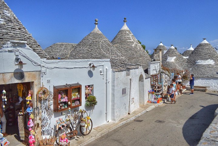 Tour Ebike Trulli Alberobello e Locorotondo