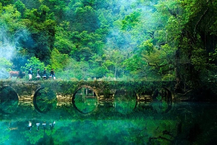 Private 5-Day Guizhou Tour Including Huangguoshu Waterfall And Xijiang