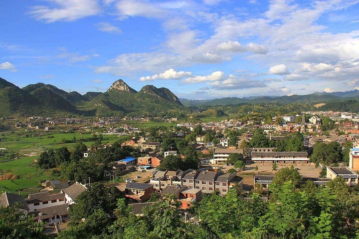 Private 5-Day Guizhou Tour Including Huangguoshu Waterfall And Xijiang