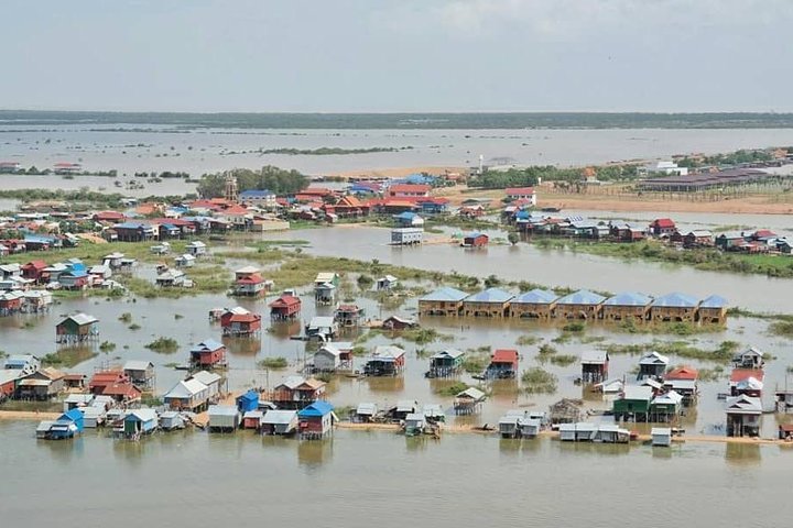 Tonle Sap Lake and Kampong Phluk Village Private Half Day Tour