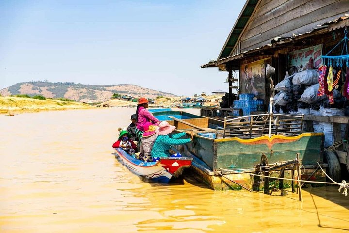 Tonle Sap Lake and Kampong Phluk Village Private Half Day Tour