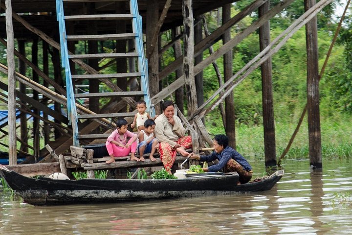 Tonle Sap Lake and Kampong Phluk Village Private Half Day Tour