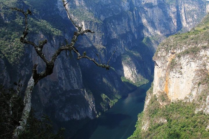 San Cris - Canyon of the Sump Miradores Chiapa - San Cris in Spanish