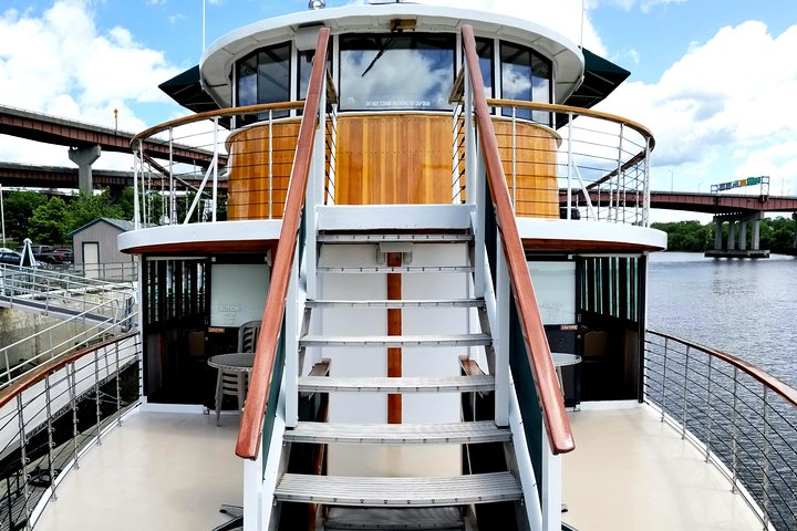 Hudson River Sightseeing Cruise from Albany