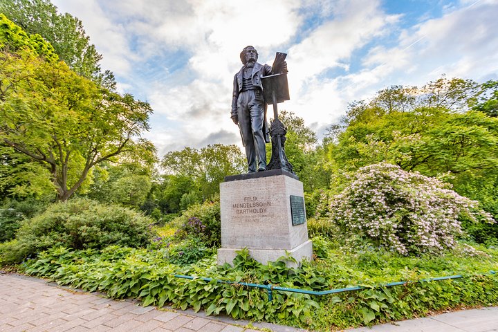 Historic Dusseldorf: Exclusive Private Tour with a Local