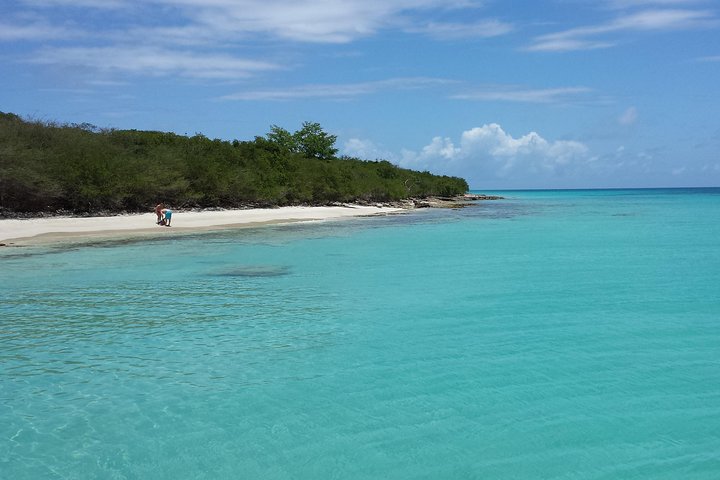Culebra Snorkeling and Beach Day Tour All Inclusive