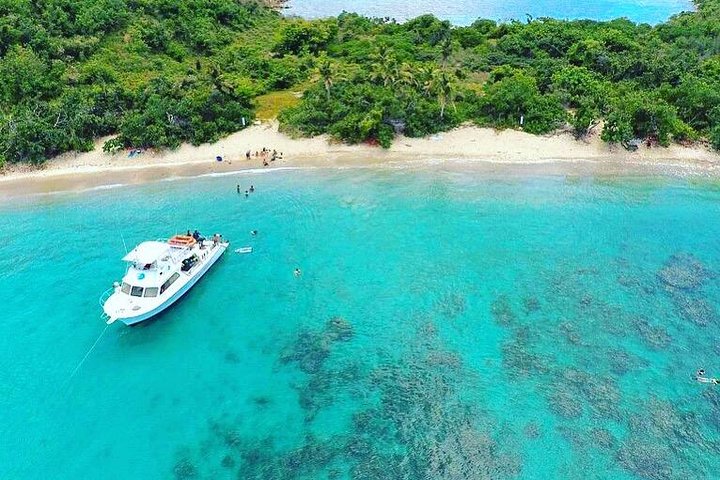 Culebra Snorkeling and Beach Day Tour All Inclusive
