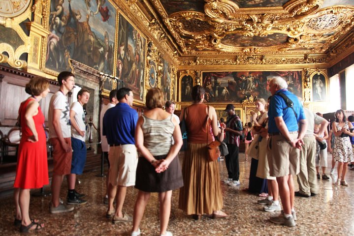 Skip-the-Line: Doge's Palace & St. Mark's Basilica Fully Guided Tour