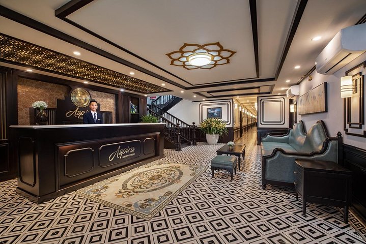 Top Tier: Overnight Ha Long Bay Cruise 5-Star, Balcony Cabin-2D1N