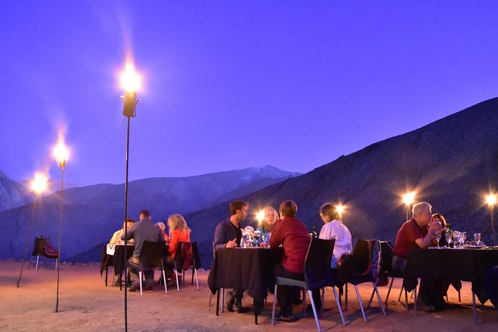 Dinner on the Mountain in the Style Migrants