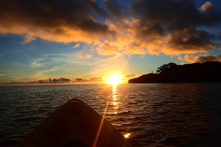 Okinawa Iriomote Sunrise SUP/Canoe Tour in Iriomote Island