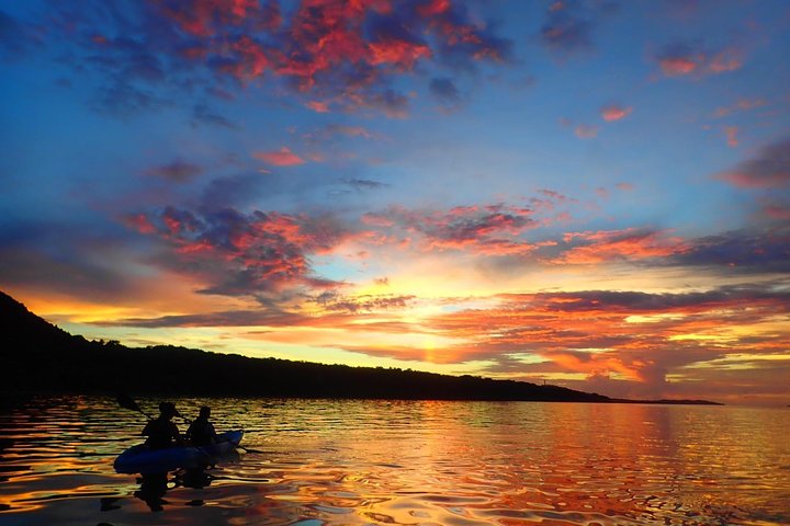 Okinawa Iriomote Sunset SUP or Canoe Tour in Iriomote Island