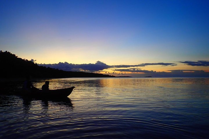 Okinawa Iriomote Sunset SUP or Canoe Tour in Iriomote Island