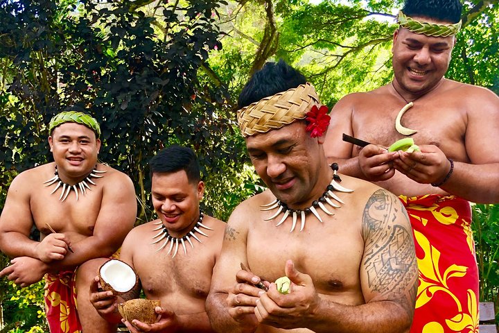 Toa Luau at Waimea Valley, Oahu