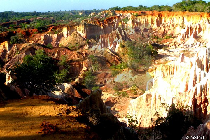 Tour Malindi & Robinson Island & Marafa Hell's Kitchen