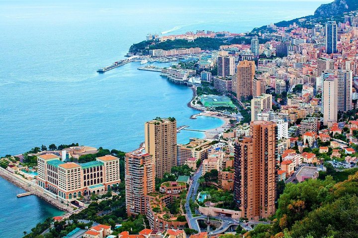 Private Transfer: Monaco to Nice Airport NCE in Luxury Van