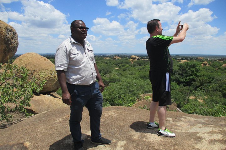 Harare City Tour & Zimbabwe Highlights