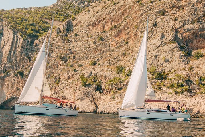 Half Day Sailing on a comfort yacht around Hvar and Pakleni islands- small group