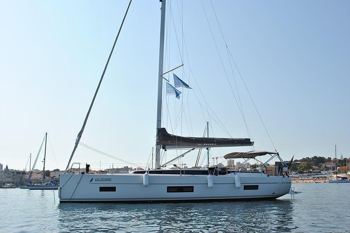 Cascais Private Sailing Cruise with a drink - Half day/full day