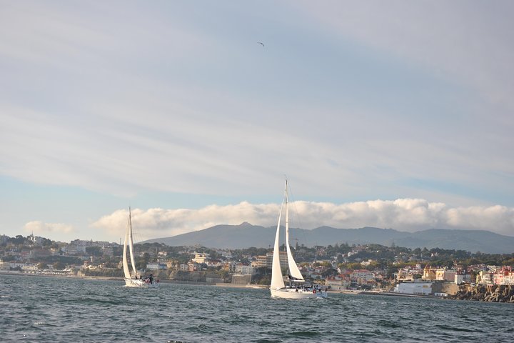 Cascais Private Sailing Cruise with a drink - Half day/full day