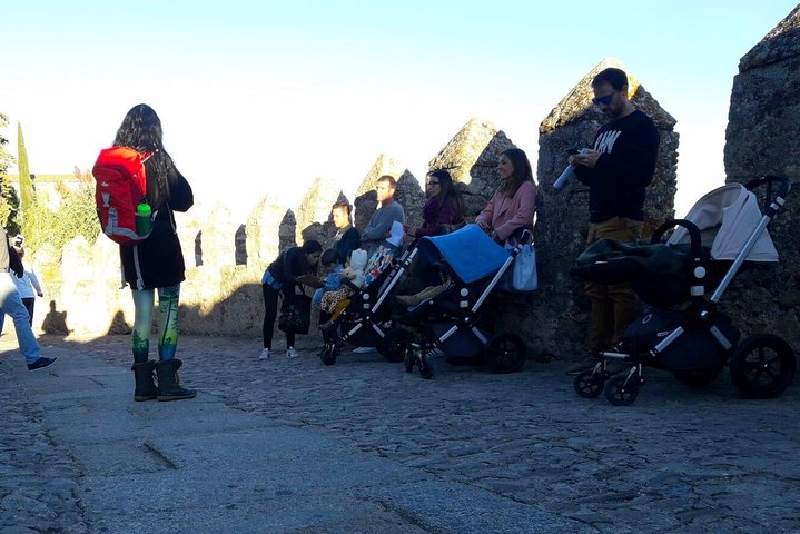 TRON OF THRONES GUIDED VISIT! We are not encyclopedias with legs!