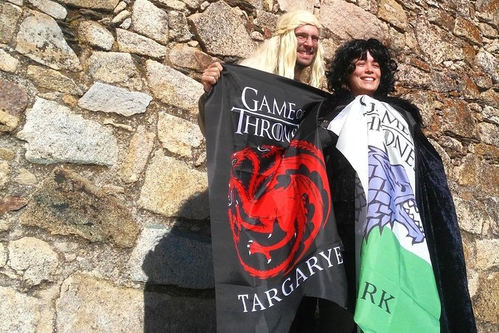 TRON OF THRONES GUIDED VISIT! We are not encyclopedias with legs!