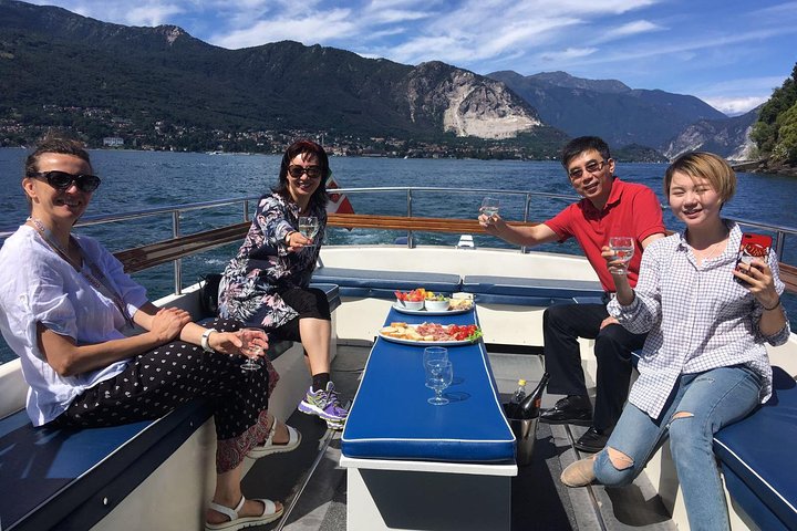 Lake Maggiore: Sightseeing Cruise from Stresa
