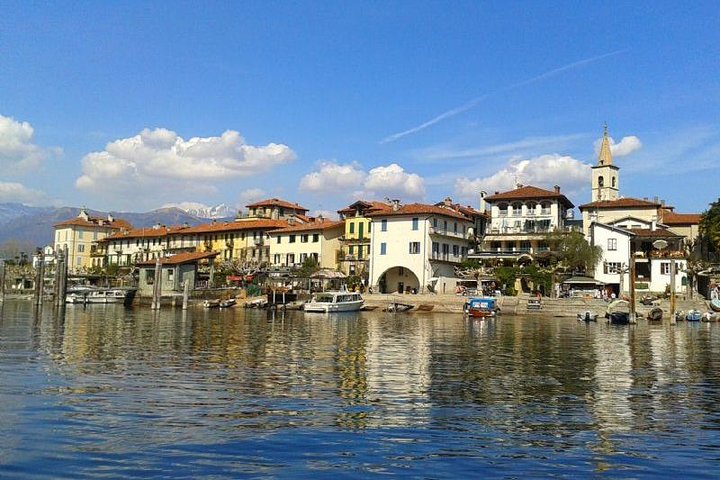 Stresa: Isola Pescatori and Isola Bella Hop-on Hop-off boat tour