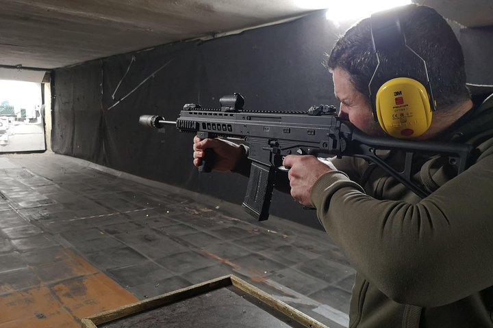 Riga Gun Range: shooting with Winchester, Glock17, & Kalashnikov