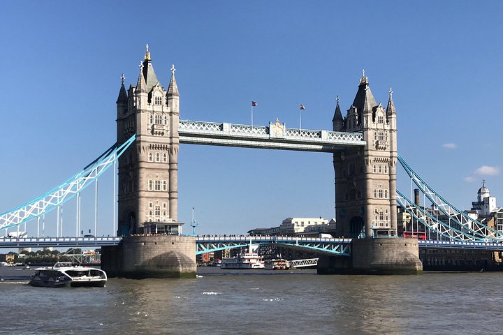 London Private Layover Tour from London Stansted Airport