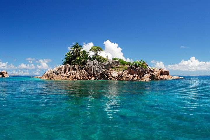Full Day Excursion of Cousin, Curieuse and St Pierre Islands from Praslin Island