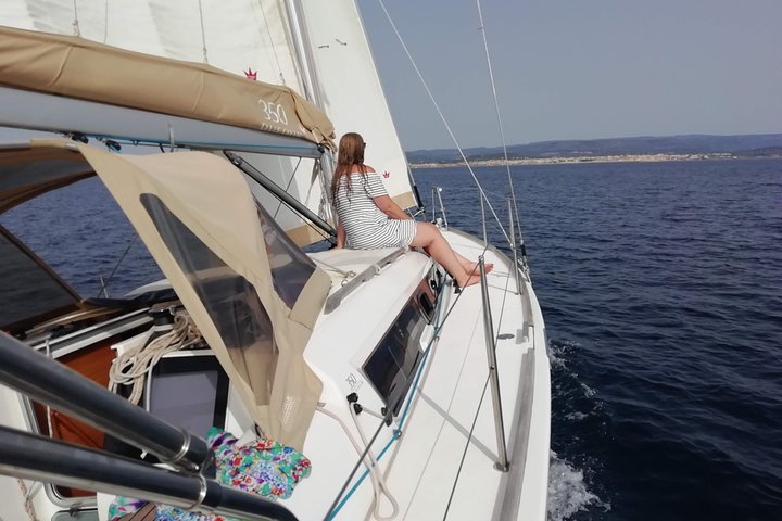Alghero - Sailboat trip with lunch on board,