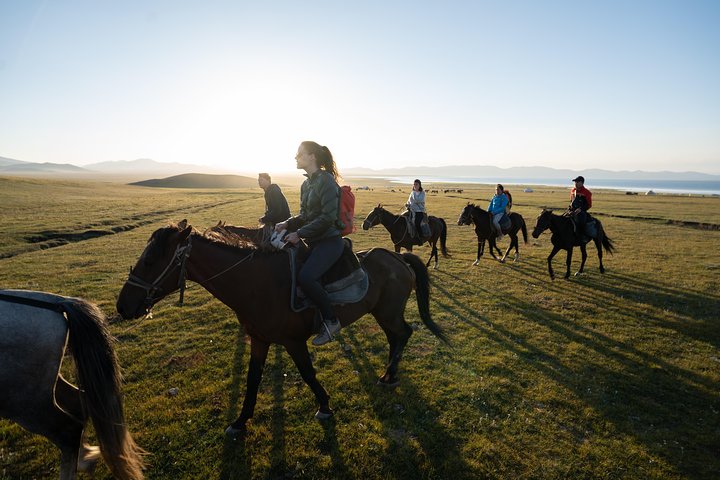 2-Days in Song Kul Lake as Nomad - horseback riding & Yurt stay