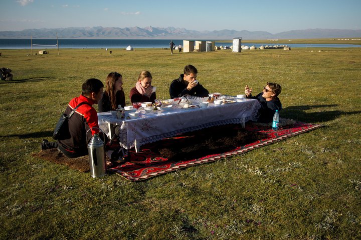 2-Days in Song Kul Lake as Nomad - horseback riding & Yurt stay