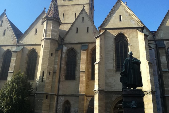 Fortified Churches, countryside and Sibiu:1- 4 persons