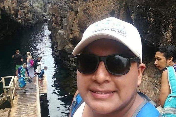 Half Day Bay Tour in Santa Cruz Island