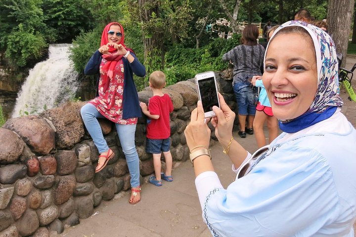 Minneapolis & St. Paul Highlights Private Riding & Walking Tour (3 hrs)