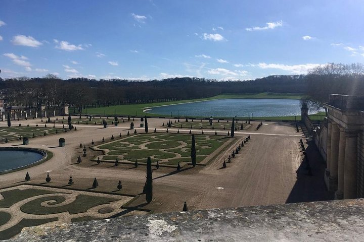 Versailles Royal Palace & Gardens Private Tour by Golf Cart