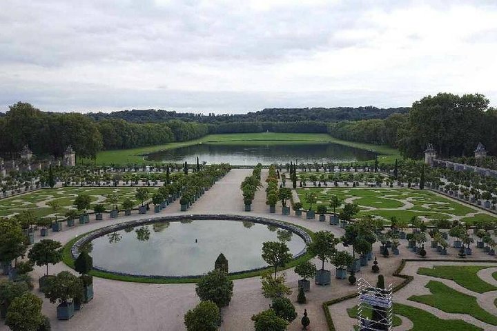 Versailles Royal Palace & Gardens Private Tour by Golf Cart