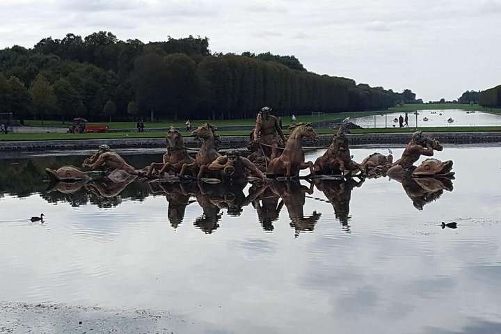 Versailles Royal Palace & Gardens Private Tour by Golf Cart