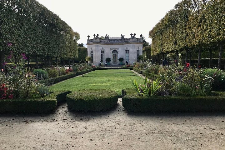 Versailles Royal Palace & Gardens Private Tour by Golf Cart