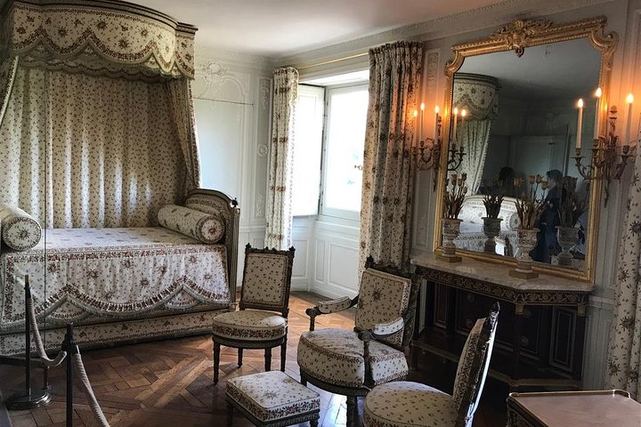 Versailles Royal Palace & Gardens Private Tour by Golf Cart