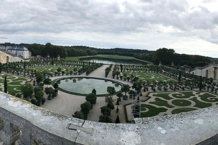 Versailles Royal Palace & Gardens Private Tour by Golf Cart